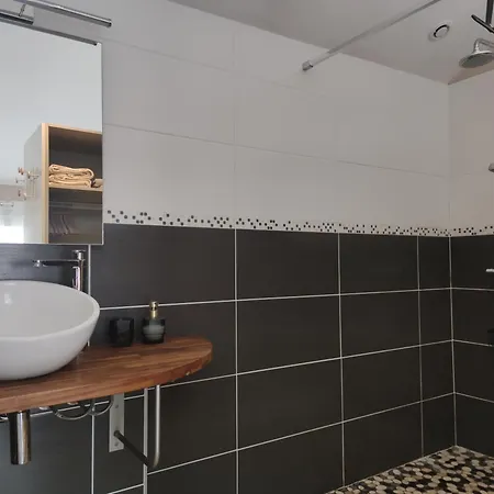 Les Deux Rivages Maison Avec Jacuzzi Dom wakacyjny